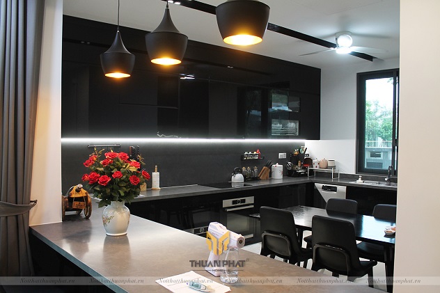 Tủ bếp Acrylic "Bóng Đêm" - Độc nhất vô nhị - Biệt thự Park City Hanoi
